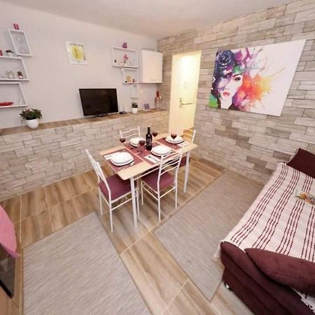 Apartment Ana ザダル エクステリア 写真